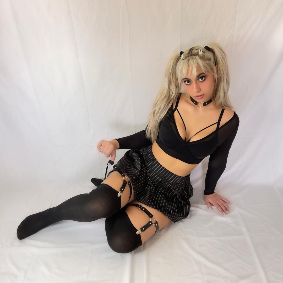 basicbimboo nackt